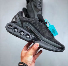 Nike Airmax dn Triple black