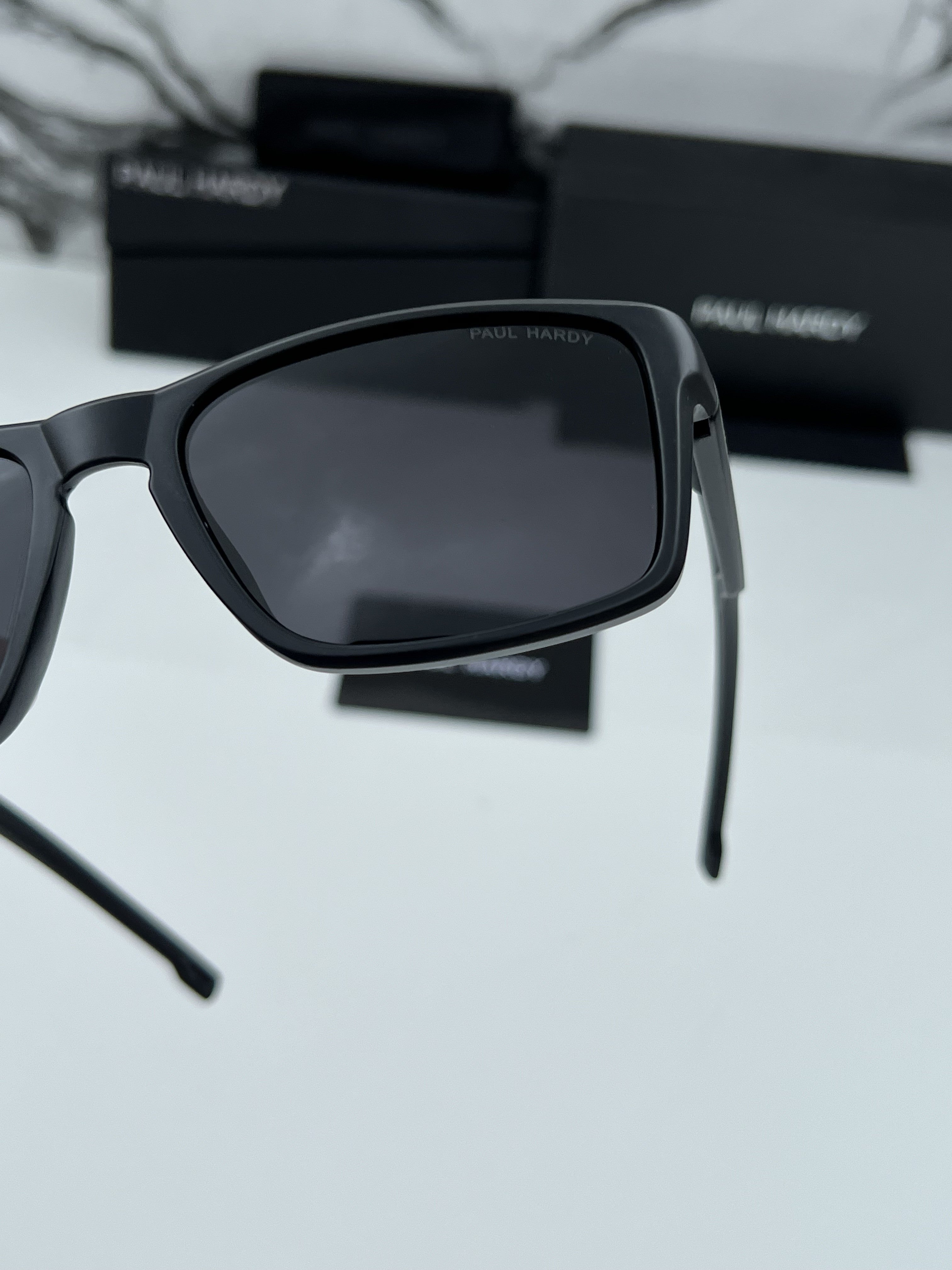 Paul hardy 23 black