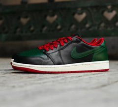 NIKE AIR JORDAN 1 RETRO LOW OG BLACK GORGE GREEN VARSITY RED SAIL