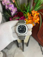 Patek Philippe Nautilus Slver Black