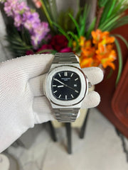 Patek Philippe Nautilus Slver Black