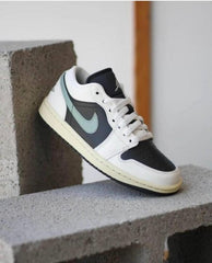 Air Jordan 1 Low Jade Smoke