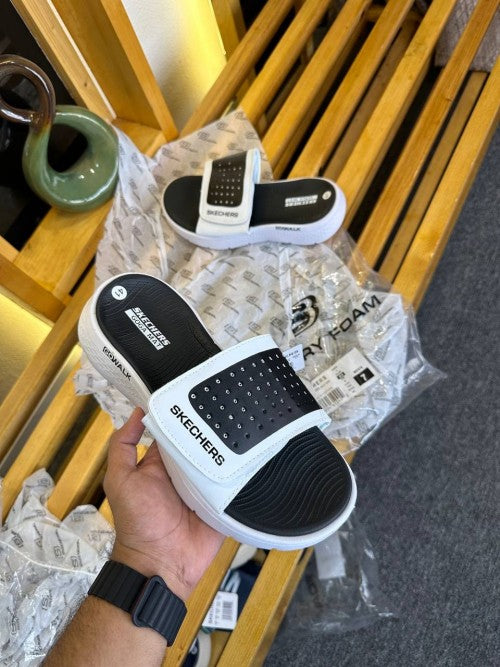 Skechers Slide White