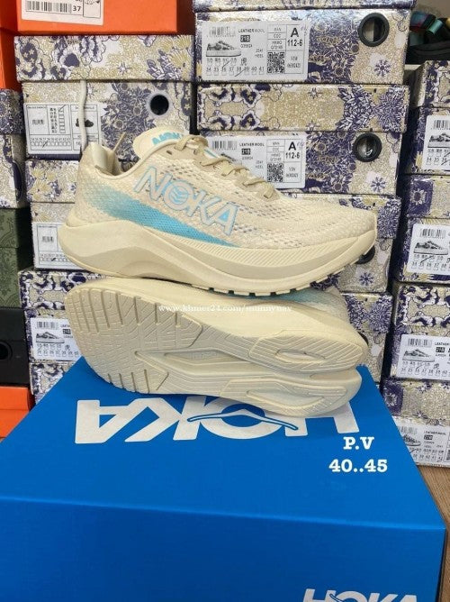 Hoka Mach X Cream