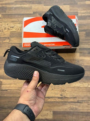 SKECHERS GO RUN MAXROAD ALL BLACK