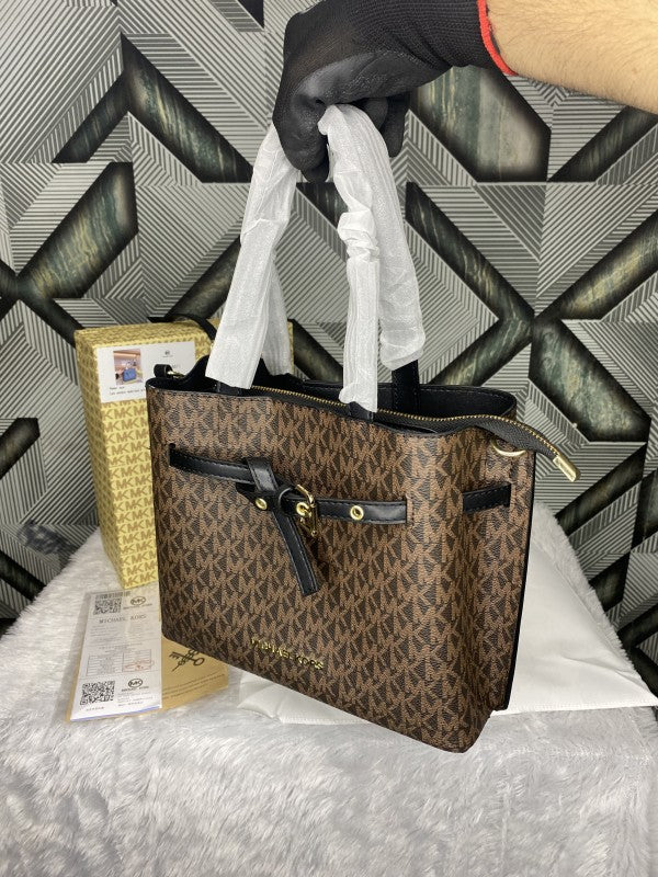 Michael Kors Signature Emilia White Shoulder Bag With Premium Box Packaging & Accessories (8611)