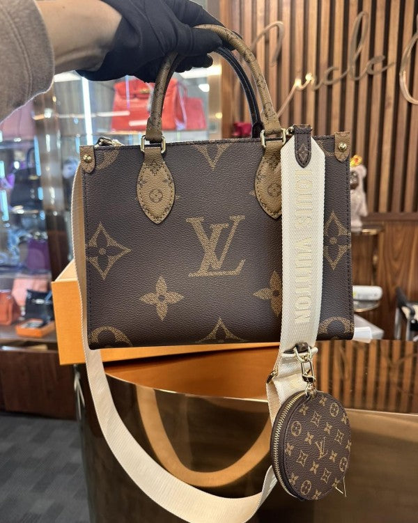 LV On The Go Pochette Premium Quality With OG Double Magnetic Box & Dust Bag - Coin Pouch (BL - 186)