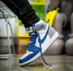 jordan retro 1 high TRUE BLUE