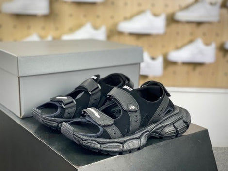 BALENCIAGA – Lebrougesind 【BALENCIAGA】Tractor Sandal 40MM 39
