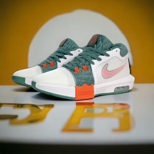 Nike Lebron Witness 8 Multi