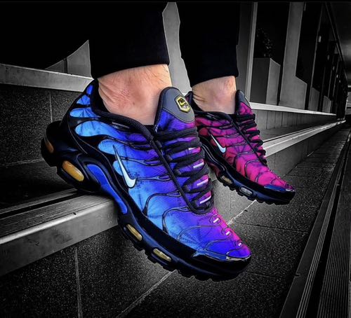 NIKE AIRMAX PLUS 25th ANNIVERSARY