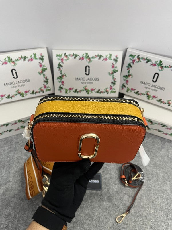 Marc Jacobs The SnapShot Camera Sling Bag With Dust Bag & OG Box (996 Orange)