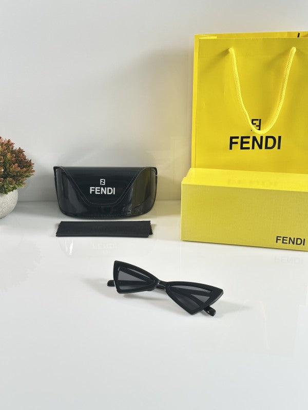 Fendi WMNS 208 Black