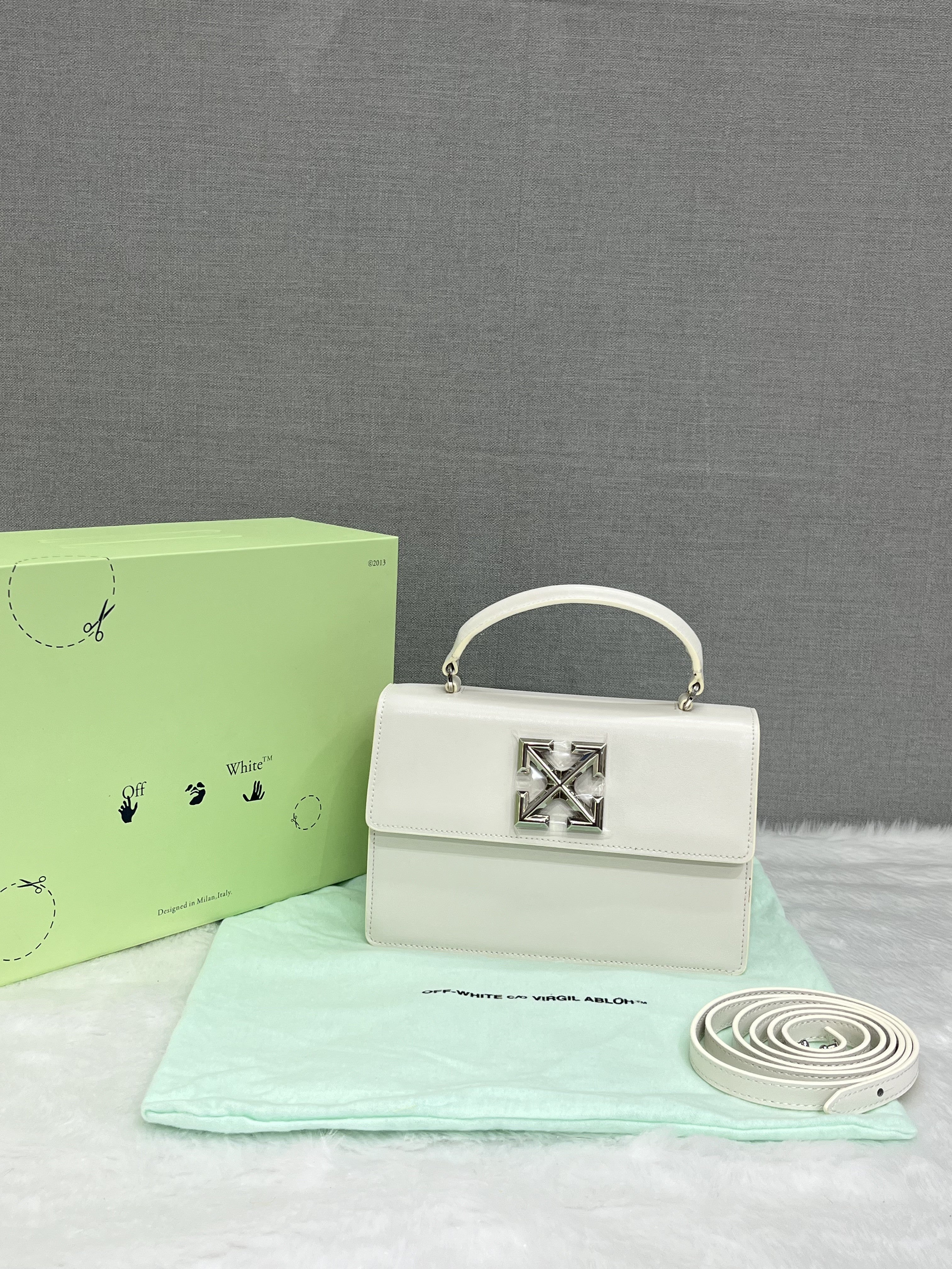 Off White X 1.4 Gummy Jitney Bag With Original Magnet Box