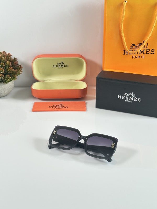 Hermes WMNS 23001 Black DC