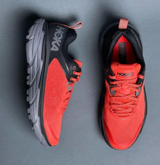 hoka one Challenger ART 6 RED