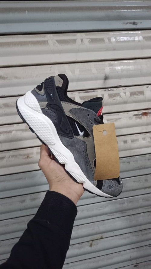 Nike Air Huarache Runner Brown