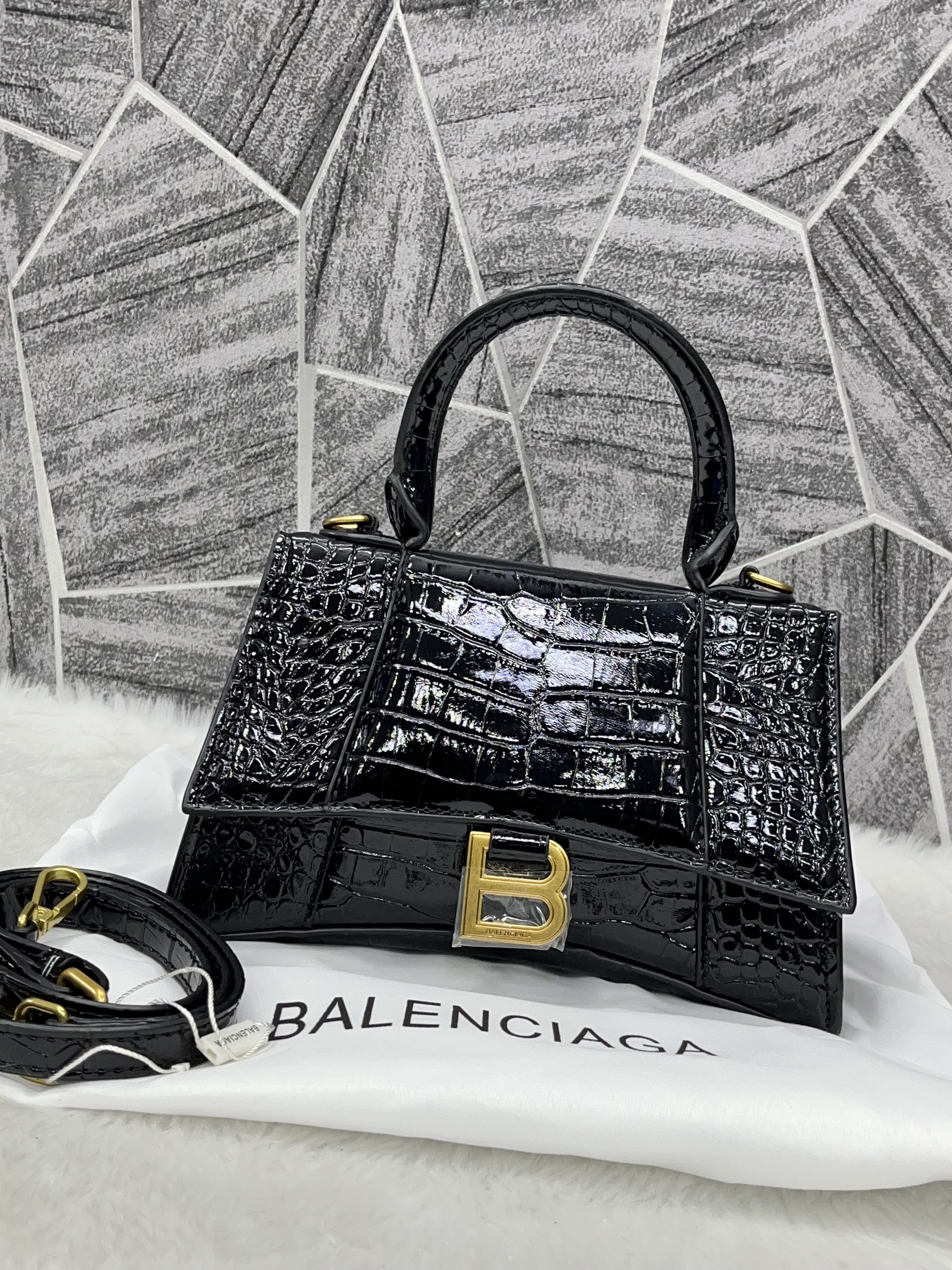 Balenciaga Hourglass Black with DustCover