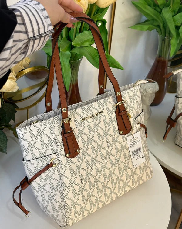 Michael Kors MK Voyager Tote Bag With Side Pocket & Dust Bag (White - 972)