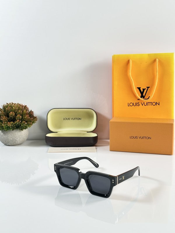 Louis Vuitton 8263 Black