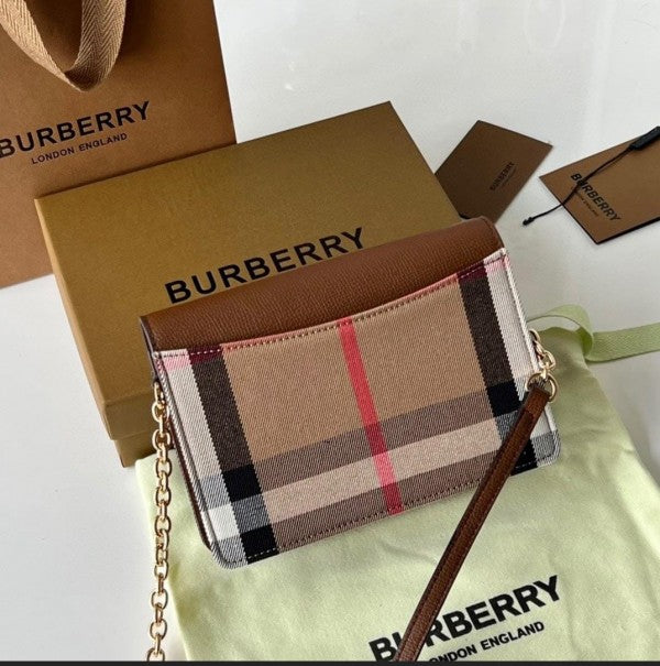 Burberry Bolsa Derby House Check Sling Bag With OG Box & Dust Bag 40681441 Brown
