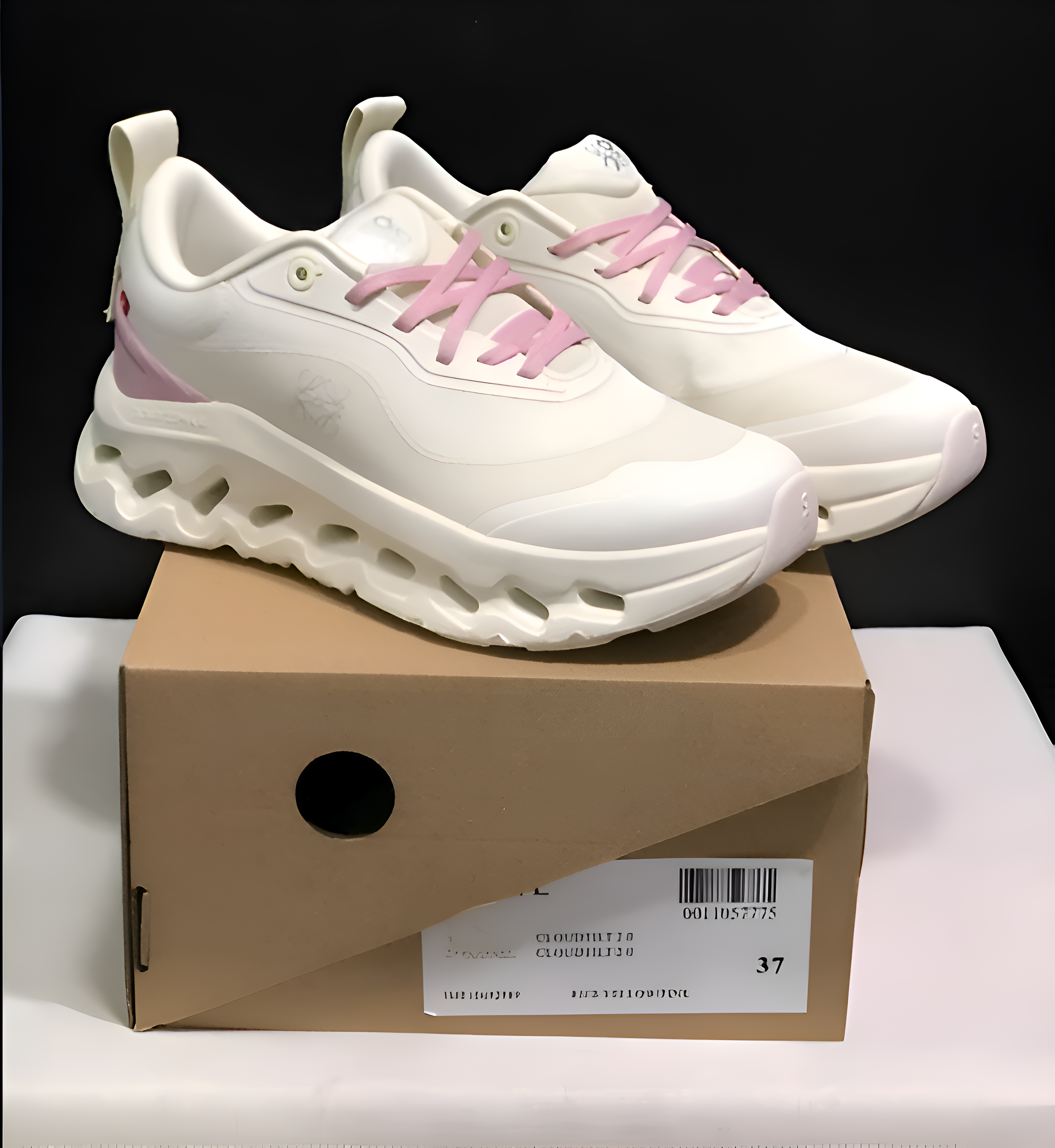 On Cloudtilt 2 X LOEWE White Pink