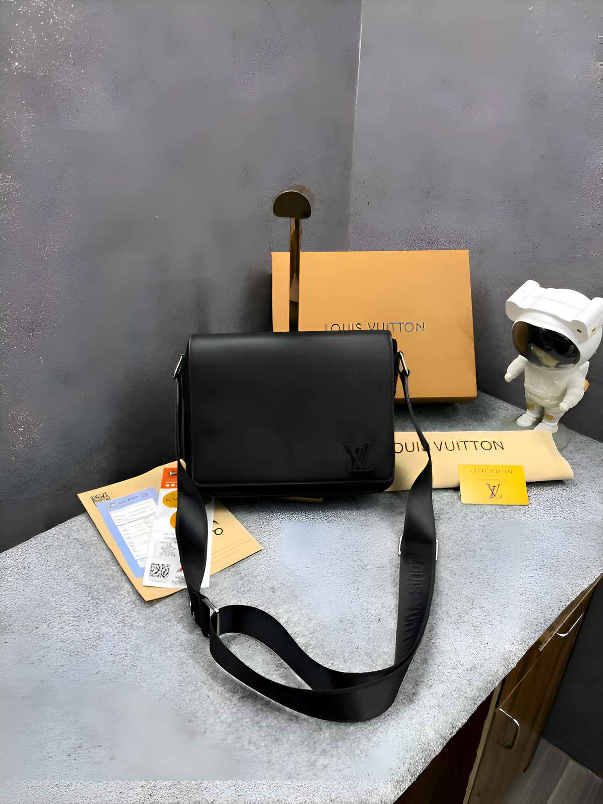 Louis Vuitton District PM LV Taiga Noir Obscur Bag With OG Box & Dust Bag 30851 Black
