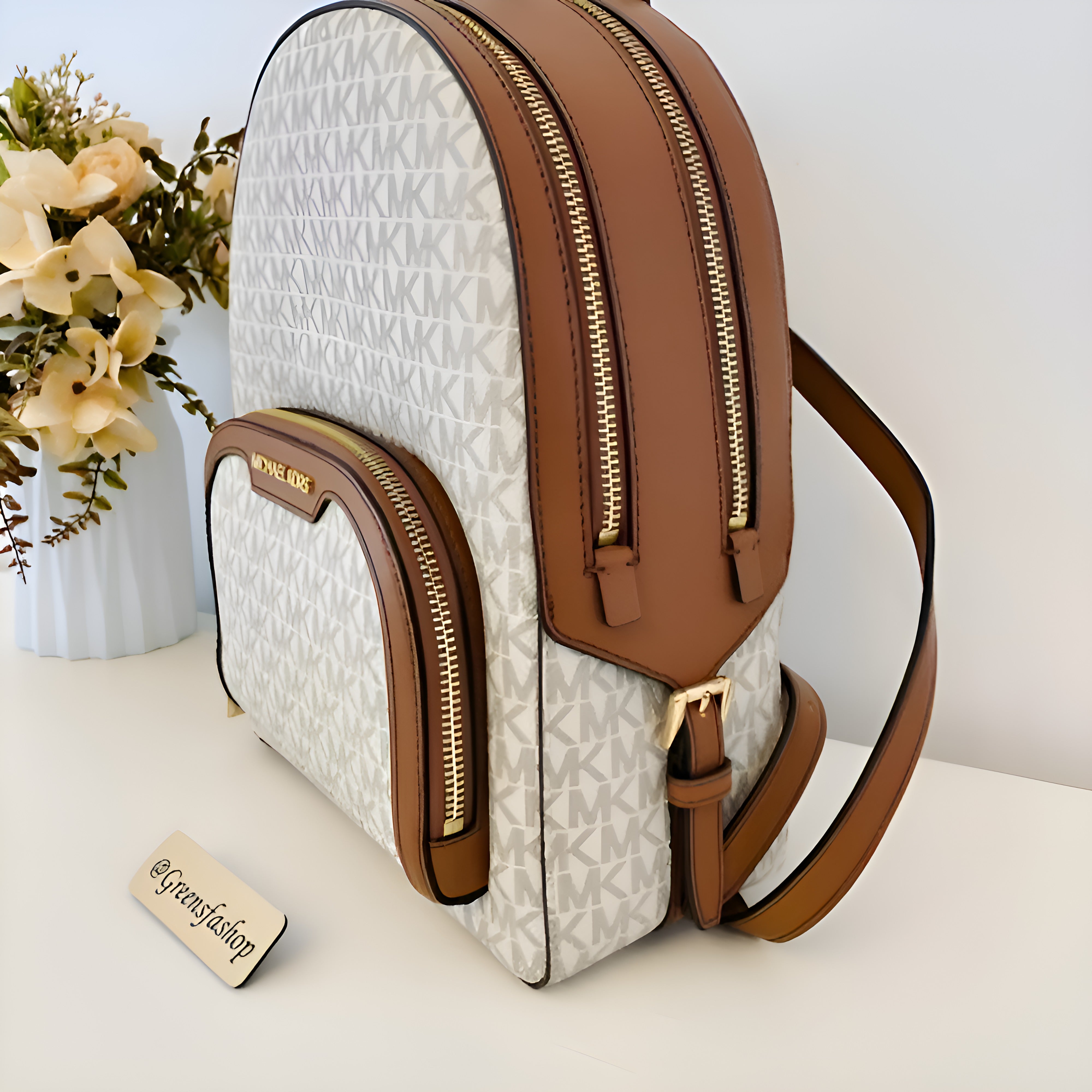 Michael Kors MK Jaycee Backpack With Dust Bag (White - 974)