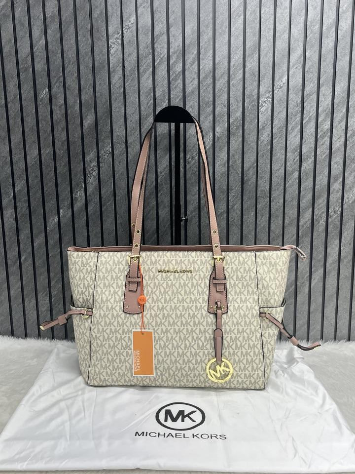 Michael Kors Beige Pink Voyager With DustCover Premium Highend