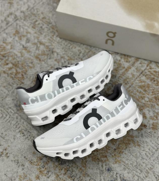 On Running Cloud Monster 1 All White