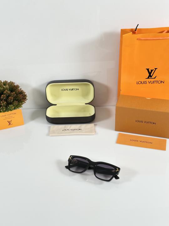 Louis Vuitton 0767 Black DC