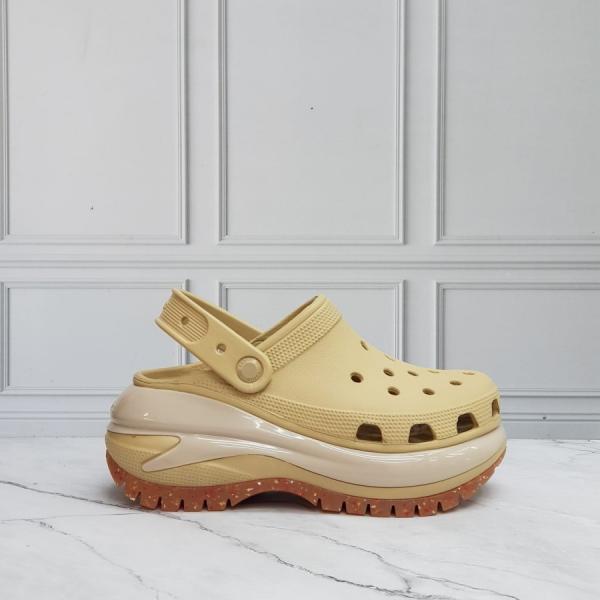 WMN CROCS MEGA CRUSH COLORDIP CLOG KHAKI FOR HER