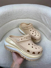 WMN CROCS MEGA CRUSH COLORDIP CLOG KHAKI FOR HER