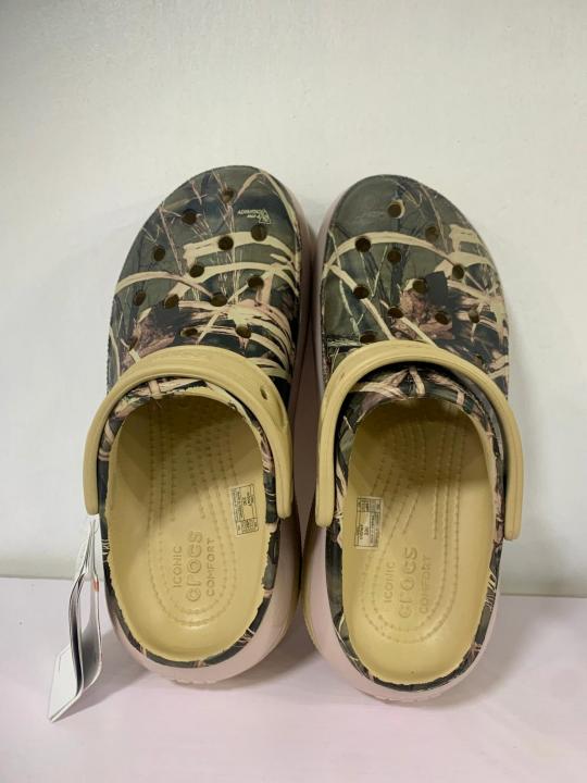 WMN CROCS MEGA CRUSH COLORDIP CLOG KHAKI FOR HER