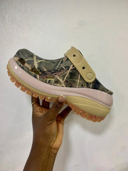WMN CROCS MEGA CRUSH COLORDIP CLOG KHAKI FOR HER
