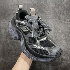 Balenciaga 6XL sneakers Oversized
