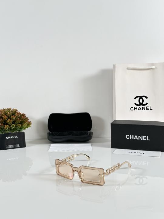 Chanel WMNS 051 Gold Candy