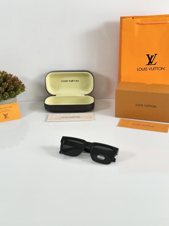 Louis Vuitton 8034 Black