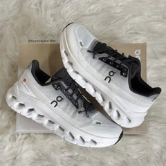 On Cloud Running Tilt 2.0 Black Ivory 359