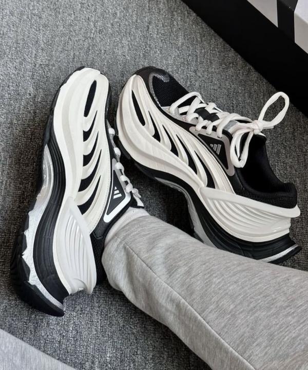 Adidas Vento XLG MTW Black White