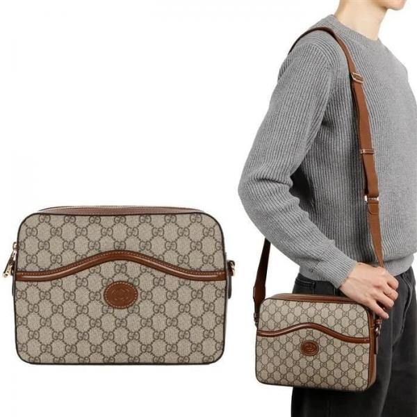 Gucci GG Supreme Messenger Unisex Bag Brown Leather With OG Box & Carry Bag 645452