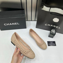 Chanel Ballerina Ballet Flats Woven Raffia With OG Box & Carry Bag Beige 808811