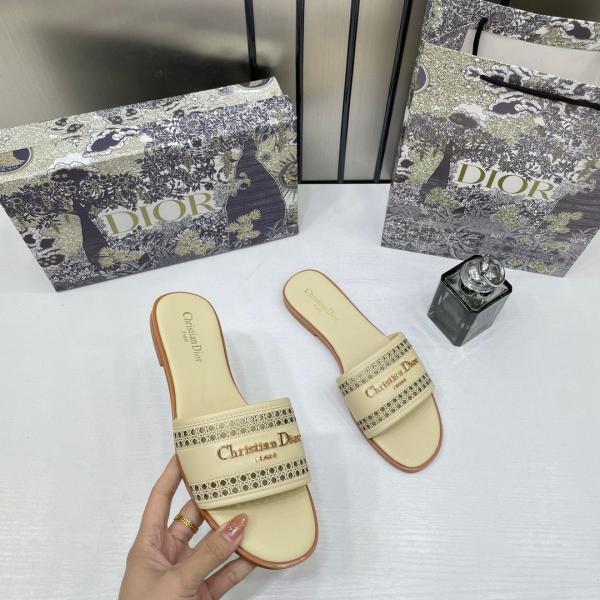 Christian Dior D Lane Slide Beige Flats Openwork Microcannage Motif With OG Box & Carry Bag 1892 Beige
