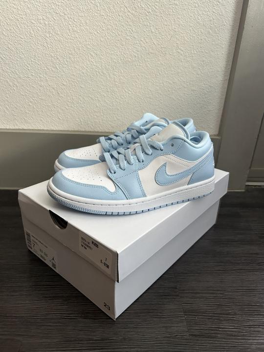 WMN Air Jordan 1 Low ice Blue For Her
