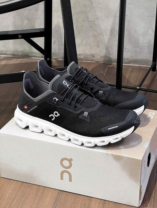 On Cloud 6 Coast Black White 902