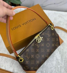Louis Vuitton Bolsa Soul Trunk East West with box 2077