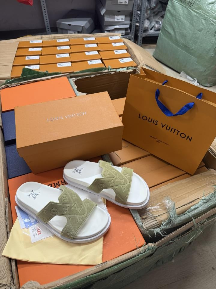 Louis vuitton Oasis Monogram Premium Sandal