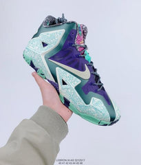 Nike LeBron 11