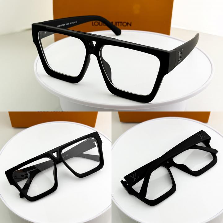 Louis vuitton black frame 1502
