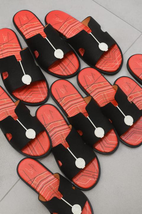 Hermes Izmir Mens Leather Slippers Black Upper Red & Plaid-patterned Insole